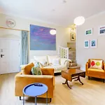The Sanctuary By Birch Casa vacanze