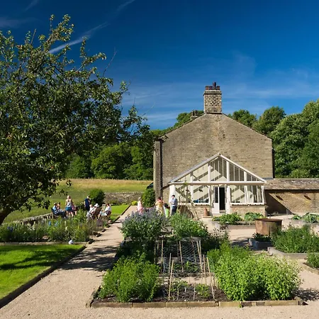 The Sanctuary By Birch * Broughton (North Yorkshire)