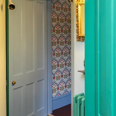 The Sanctuary By Birch Дом отдыха *