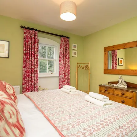 Дом отдыха The Sanctuary By Birch Broughton (North Yorkshire)