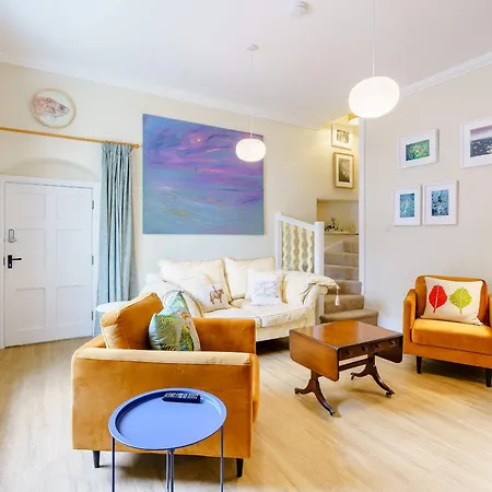 The Sanctuary By Birch Дом отдыха